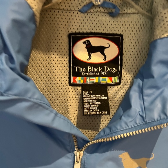 Black Dog Ladies Storm Jacket with hood - Picture 5 of 7